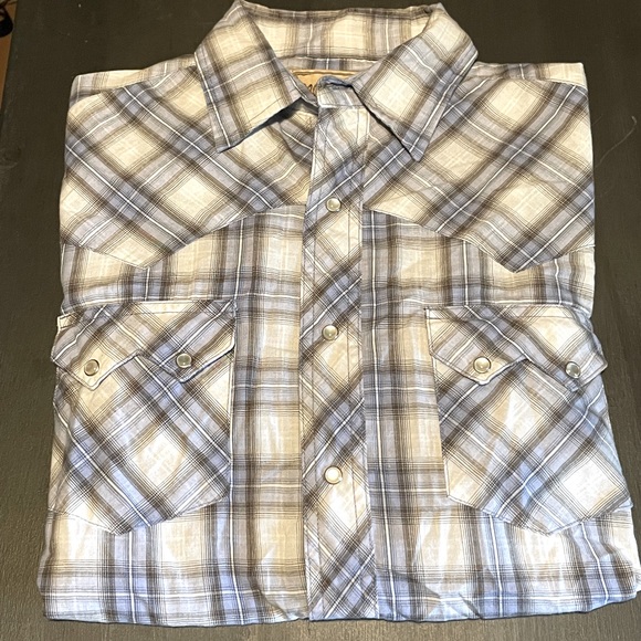 Wrangler Pearl-snap Dress Shirt